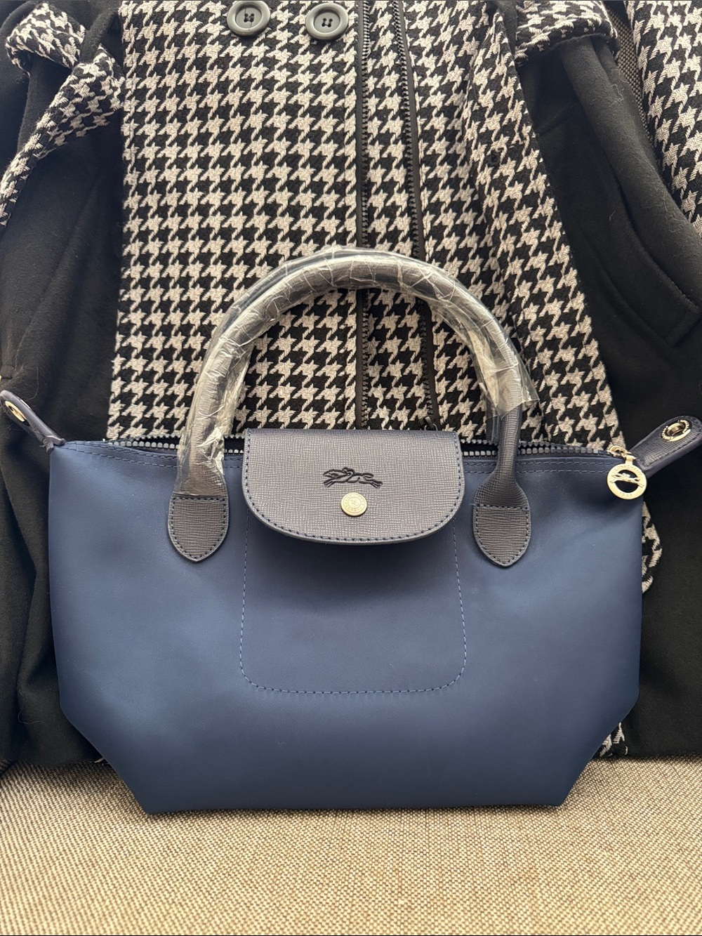 Rare Longchamp Navy Le Pliage Top-Handle Tote with Strap Size Medium - Picture 2 of 9